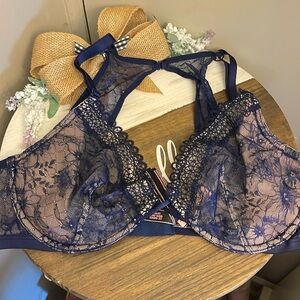 Victoria’s Secret size 38 D